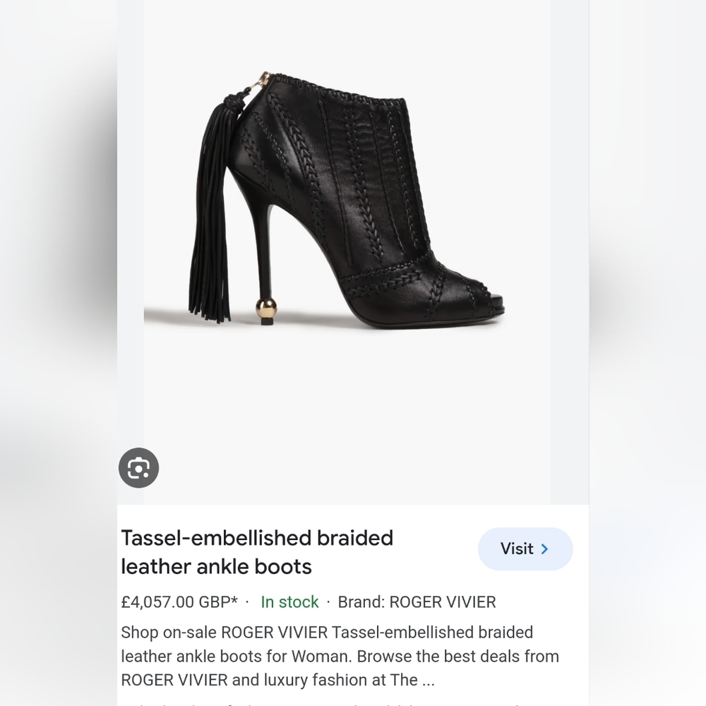 ROGER VIVIER BOOTIES